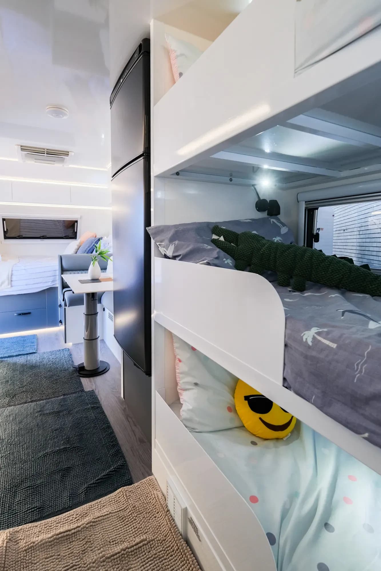 Elysium 19'6 Family