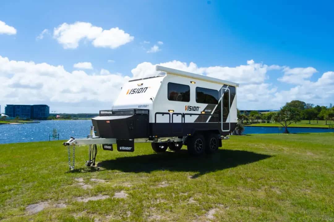 Nirvana 16 Family exterior